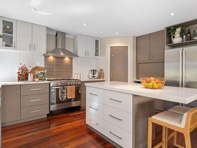 90 Campbell Street, Lamington WA 6430