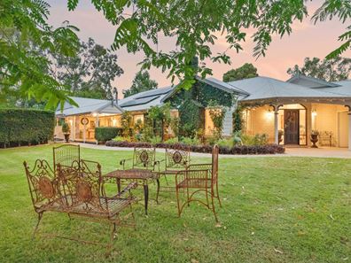 17 Ferntree Place, Henley Brook WA 6055