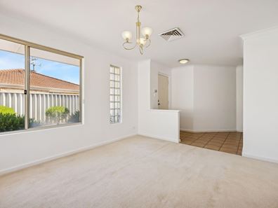 8 McLean Street, Dianella WA 6059
