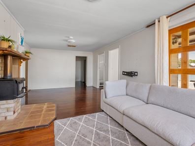92 Ward Street, Lamington WA 6430