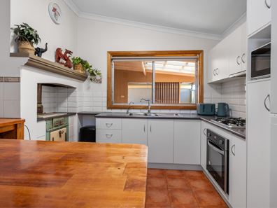 92 Ward Street, Lamington WA 6430