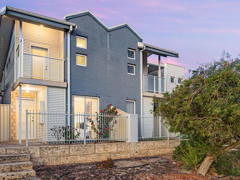 4/1 Positano Crescent, Yangebup