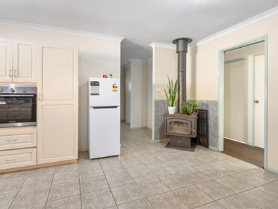 100A Lyall Street, Lamington WA 6430
