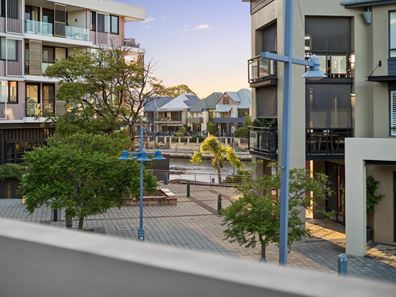 1/7 Marina Drive, Ascot WA 6104