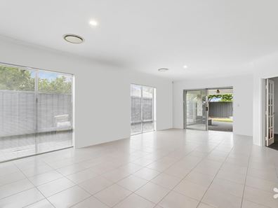 9 Cuddlepie Turn, Banksia Grove WA 6031
