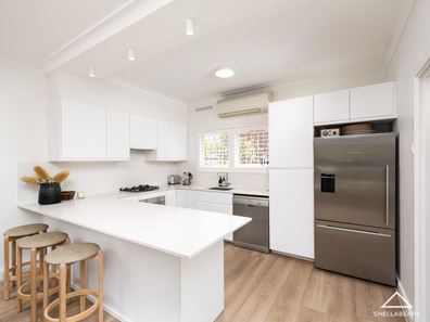2/2 Freshwater Parade, Claremont WA 6010