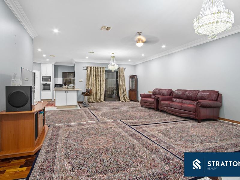 27 Coorain Street, Maddington WA 6109