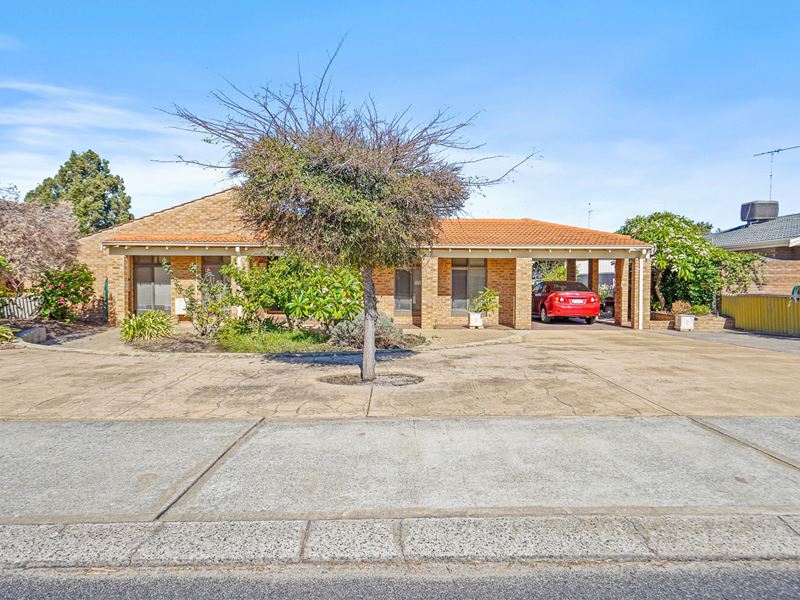13 Sandalwood Parade, Halls Head