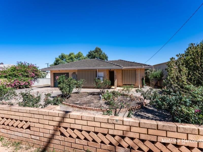 81 Robinson Street, Northampton WA 6535