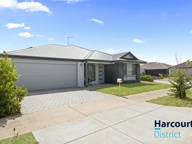 2 Kinder Street, Aveley WA 6069