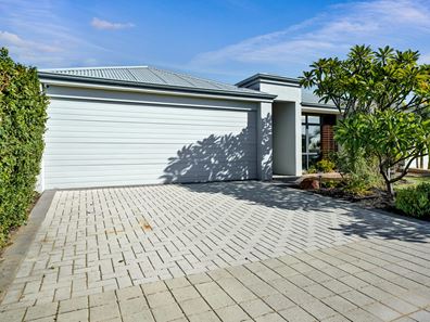 18 Corymbia Boulevard, Byford WA 6122