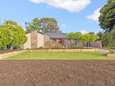 14 Honeysuckle Close, Ballajura WA 6066
