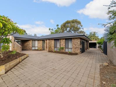 14 Honeysuckle Close, Ballajura WA 6066