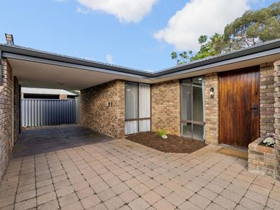 14 Honeysuckle Close, Ballajura WA 6066