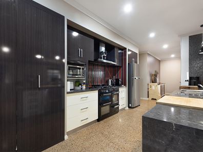 10 Gardugarli Drive, Baynton WA 6714