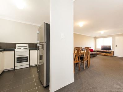 25/7 Waterway Court, Churchlands WA 6018