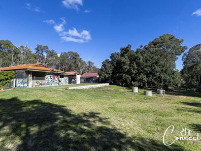 2 Nardini Place, Sawyers Valley WA 6074