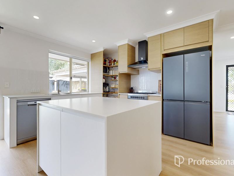 63 Bloodwood Drive, Marangaroo WA 6064