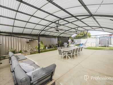 63 Bloodwood Drive, Marangaroo WA 6064