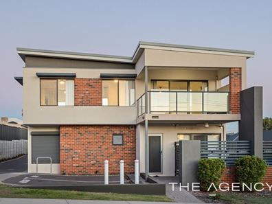 2/4 Kennerly Street, Cloverdale WA 6105