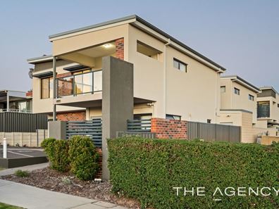 2/4 Kennerly Street, Cloverdale WA 6105