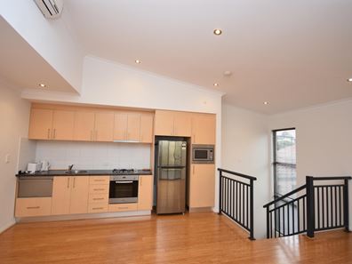 5/288 Harborne Street, Glendalough WA 6016