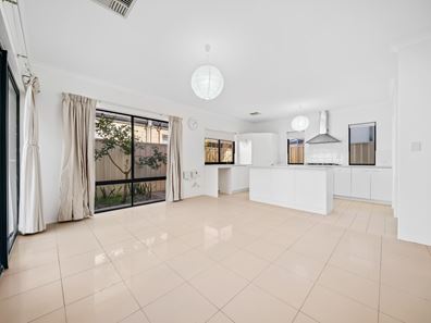 33 Peace Loop, Kewdale WA 6105