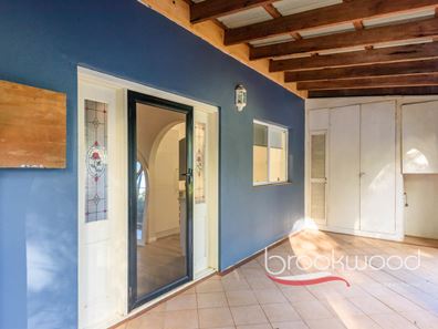 11 Nyaania Court, Glen Forrest WA 6071