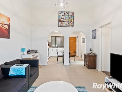 12/24 Halls Head Parade, Halls Head WA 6210