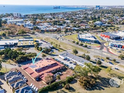 4/3 Benjamin Way, Rockingham WA 6168