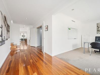 24 Lauraine Drive, Harrisdale WA 6112