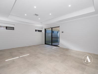 13 Dudbrook Way, Dudley Park WA 6210