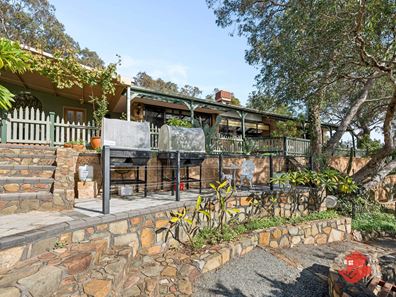 32 Rushton Terrace, Mount Nasura WA 6112