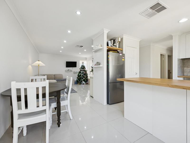 19/1-3 Stanbury Place, Kardinya