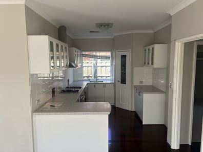 48 Farmaner Parkway, Ellenbrook WA 6069