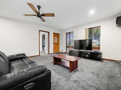 10 Ludlow Way, Warnbro WA 6169