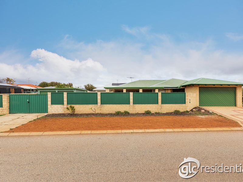 29 Derwent Crescent, Success WA 6164