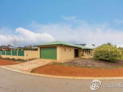 29 Derwent Crescent, Success WA 6164