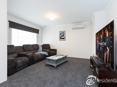 29 Derwent Crescent, Success WA 6164
