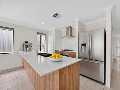 9 Sketch Rd, Alkimos WA 6038