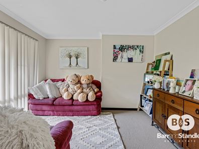 17 Magdalen Place, College Grove WA 6230