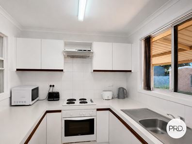 20 Featherby Way, Baynton WA 6714