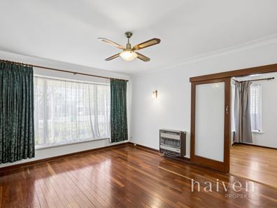 290 Robinson Avenue, Cloverdale WA 6105