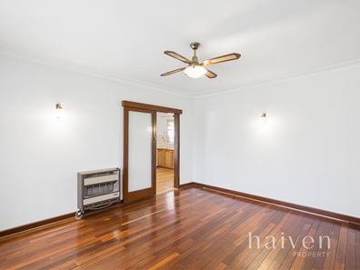 290 Robinson Avenue, Cloverdale WA 6105