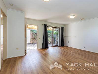 5/4 Freshwater Parade, Claremont WA 6010