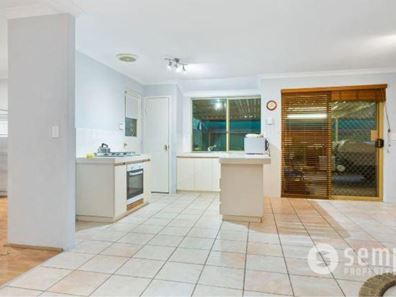 56 Molloy Circuit, Atwell WA 6164