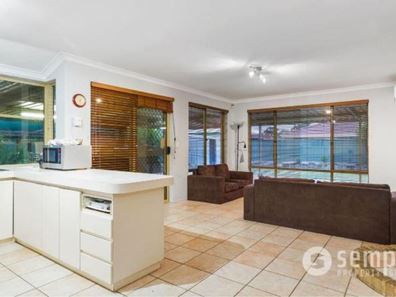 56 Molloy Circuit, Atwell WA 6164