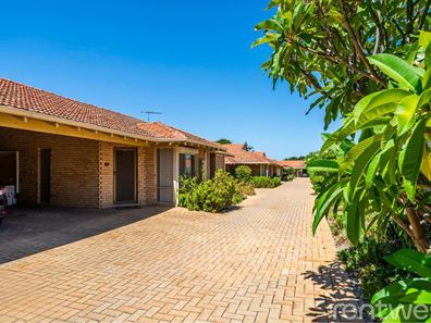 2/62 Ivanhoe Street, Bassendean WA 6054