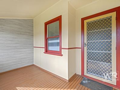 34 Broughton Street, Orana WA 6330
