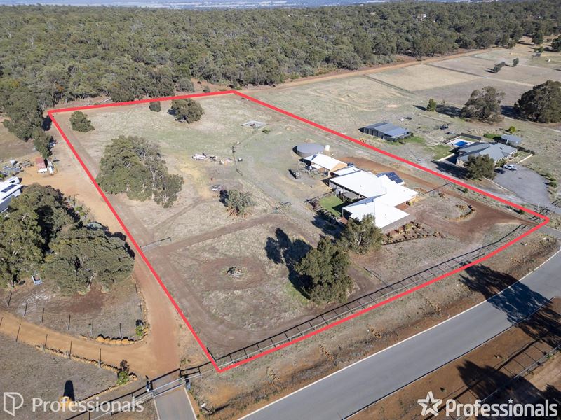 124 Ellendale Drive, Lower Chittering WA 6084
